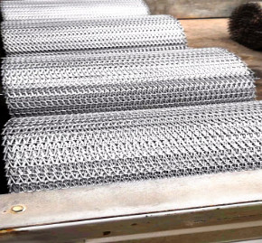 Kundengebundene Lebensmittelindustrie Diamond Mesh Steel Plate Conveyor Belt