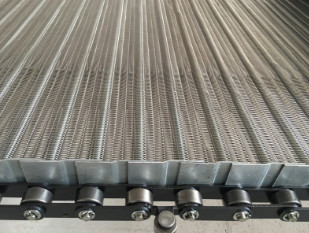ODM-hohe Temperatur Diamond Mesh Steel Wire With Chain gefahren
