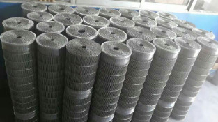 Geschweißter Huhn galvanisierter Edelstahl geschweißter Draht Mesh Belt
